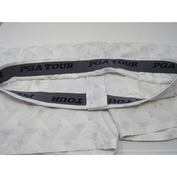 PGA Tour Mens Shorts Tropical Palm Trees Golf Size 42 Stretch - Picture 5 of 6